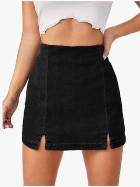 AMAZON NWOT Black High Waist Denim Skort